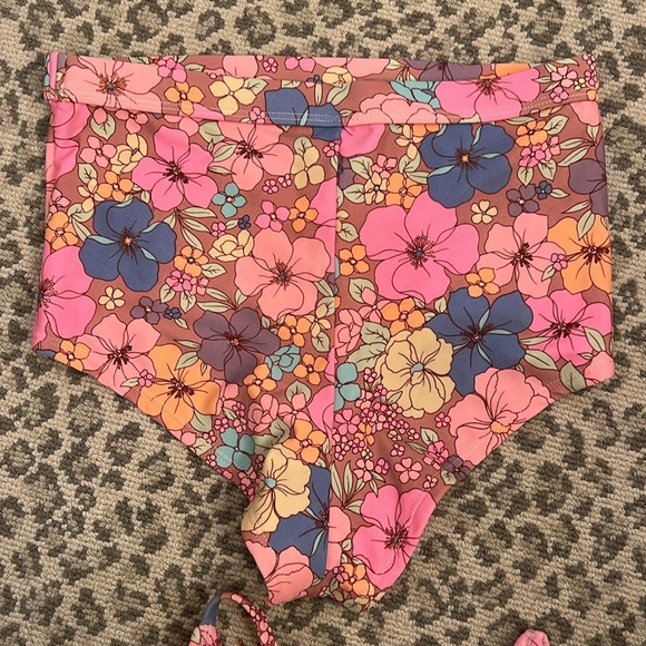Wild Fable for Target Two Piece Swim Suit - Picture 7 of 8